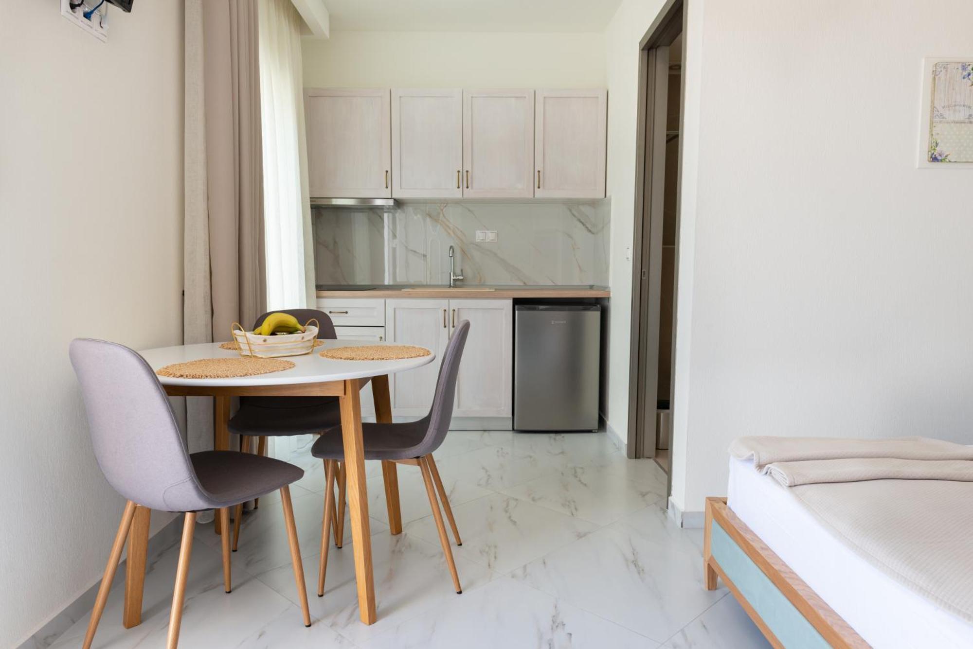 Anna Apartments Chrisi Ammoudia Eksteriør billede